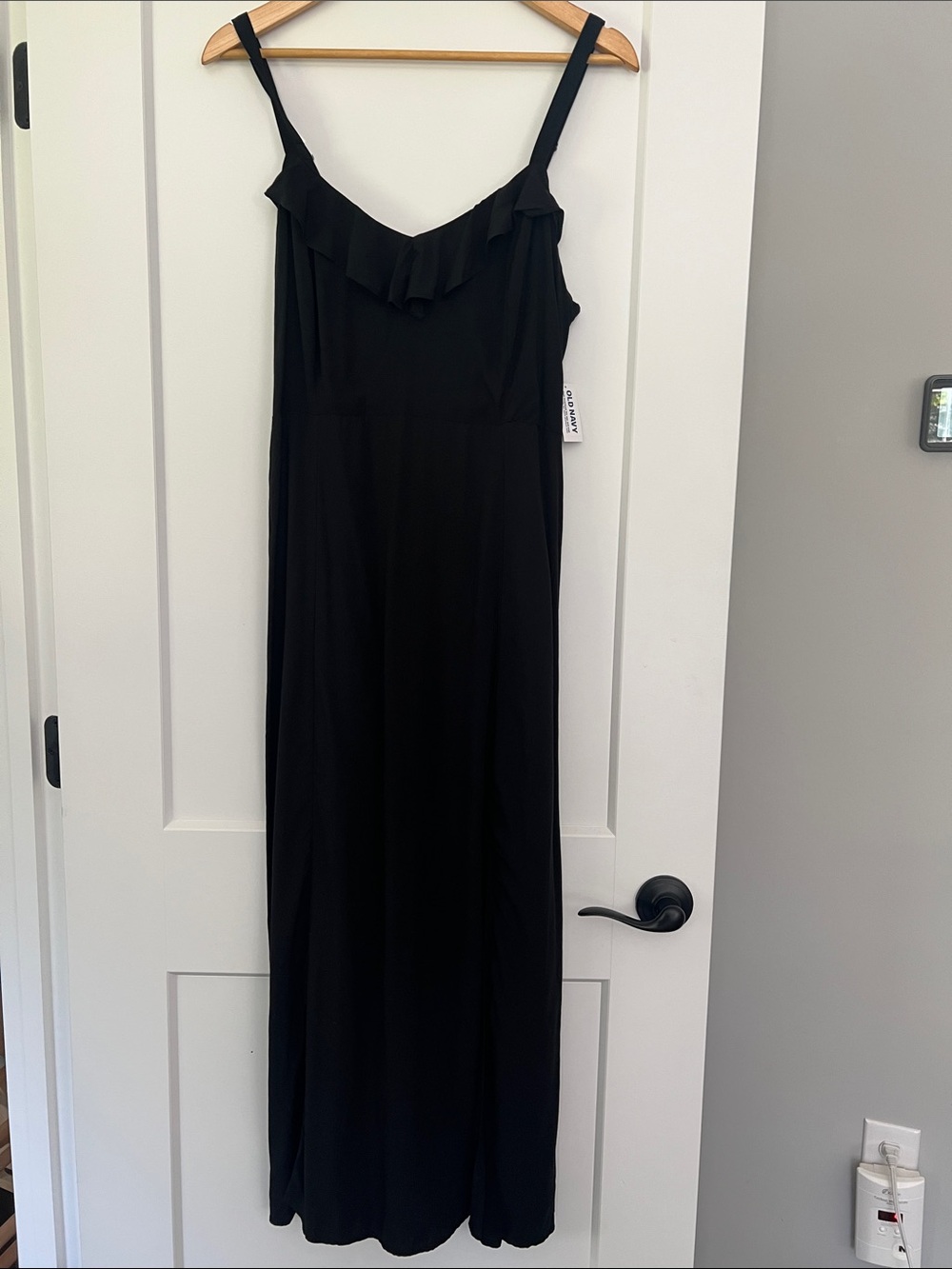 Old NavyBlack Ruffle-Trim Maxi Dress